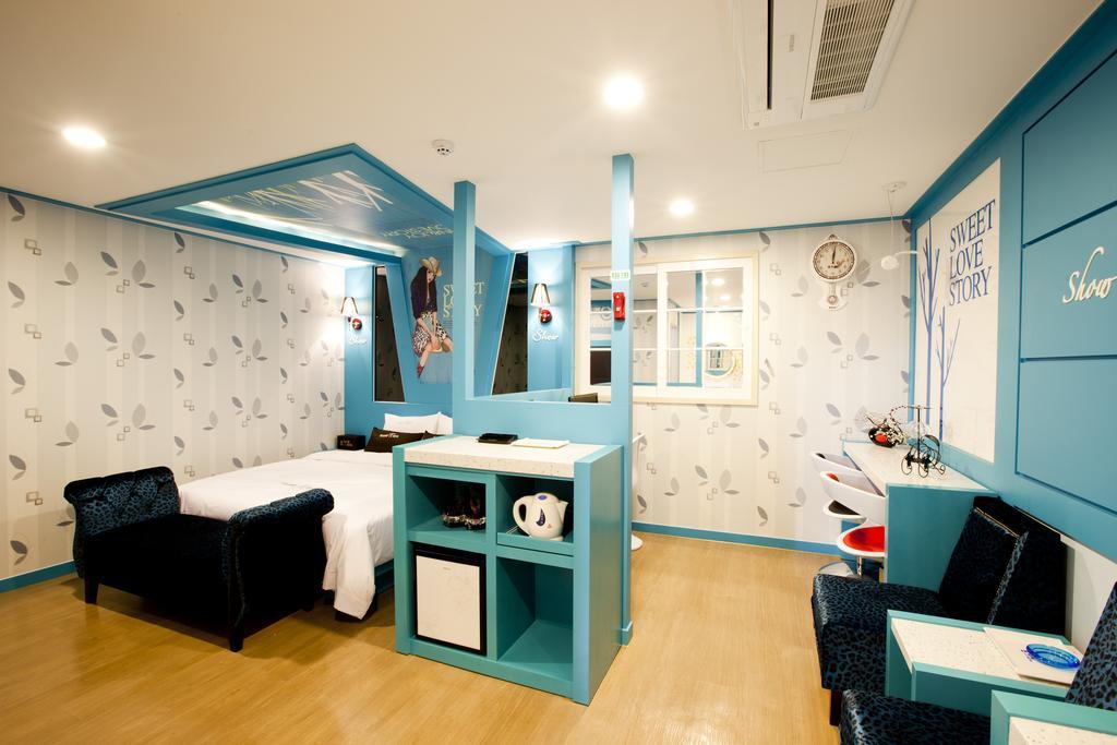 Show Hotel Cheonan Room photo