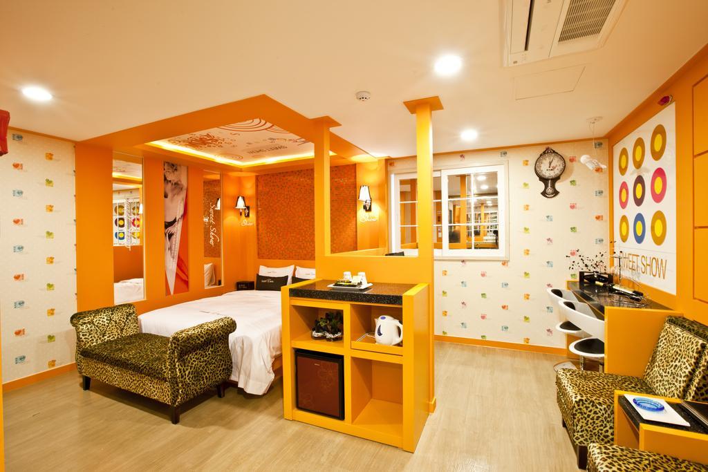 Show Hotel Cheonan Room photo